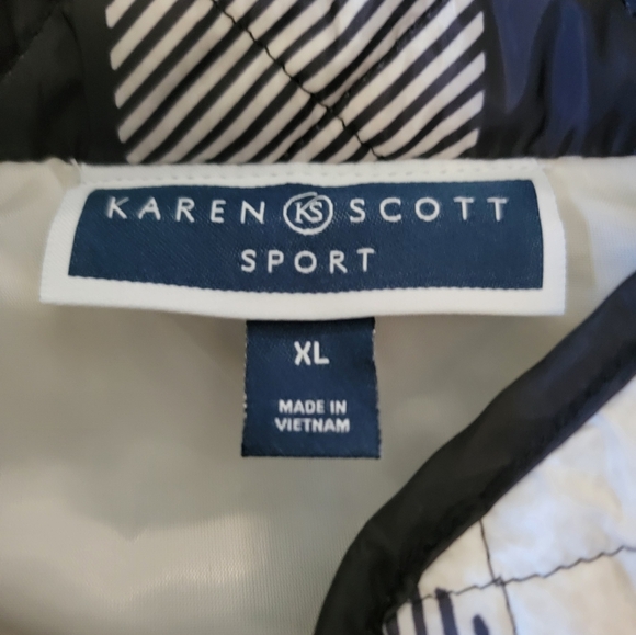 Karen Scott Vest - Picture 3 of 3